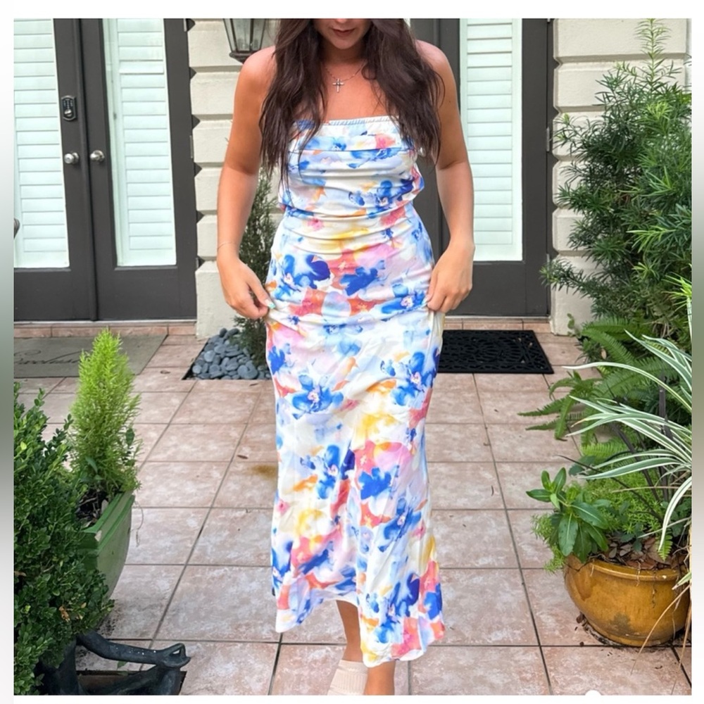 Floral Backless Dress - Multicolor - Picture 1 of 2